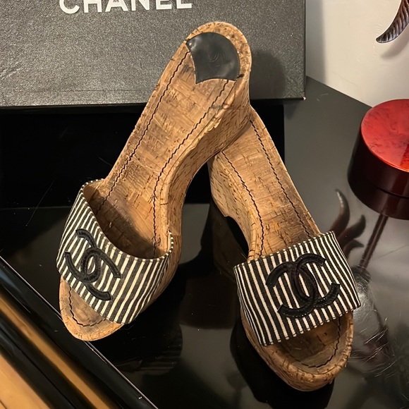 CHANEL Shoes - ❤️VINTAGE ❤️ Chanel cork bottom logo sandals